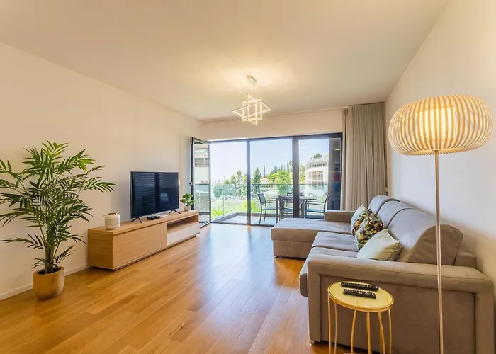 Flh Funchal Balcony Flat With Pool
