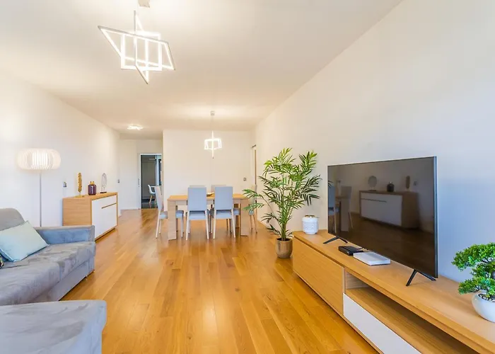 Flh Funchal Balcony Flat With Pool