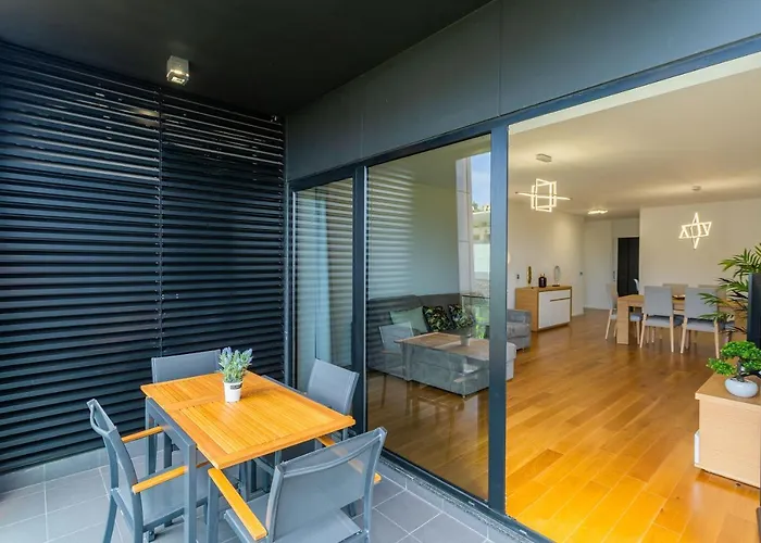 Flh Funchal Balcony Flat With Pool