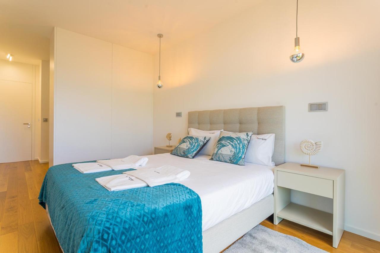 Flh Balcony Flat With Pool Appartement